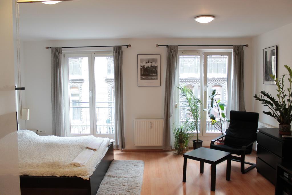Erkel Apartment — Photos 1