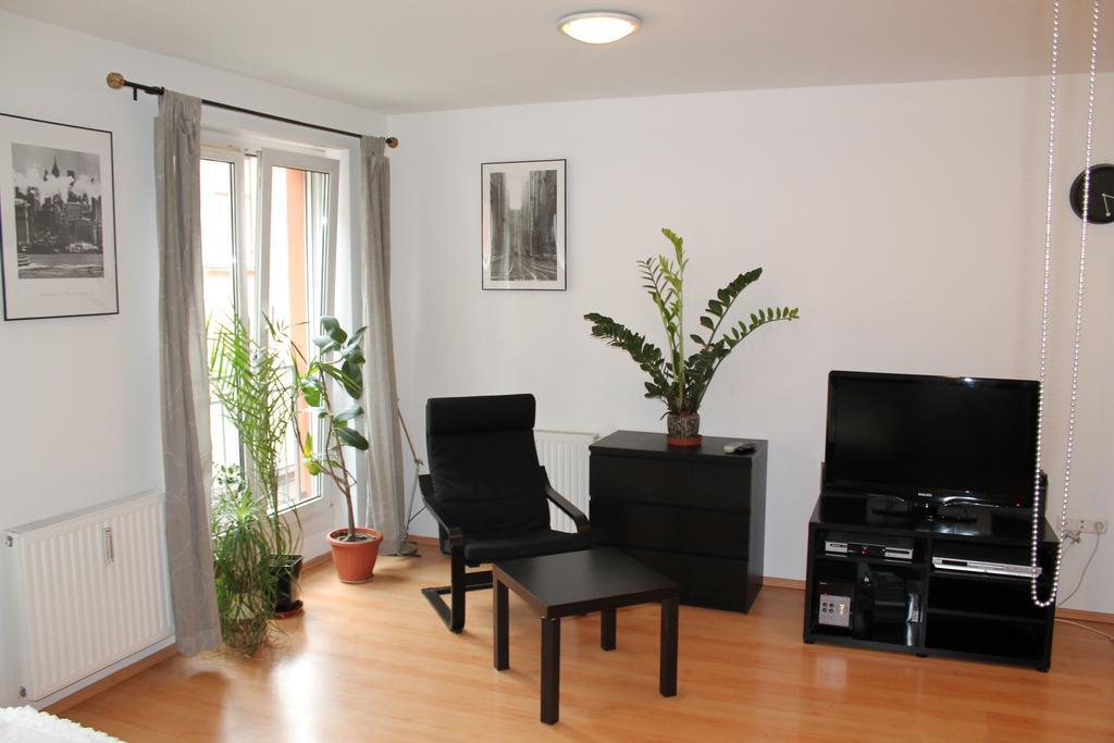 Erkel Apartment — Photos 2
